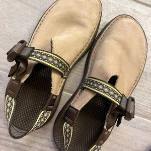 Chaco Womens clog style shoes